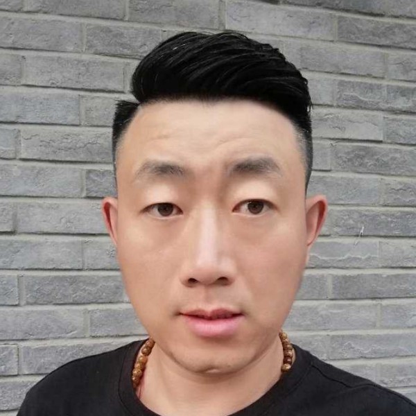 冬耀愿俏皮的照片