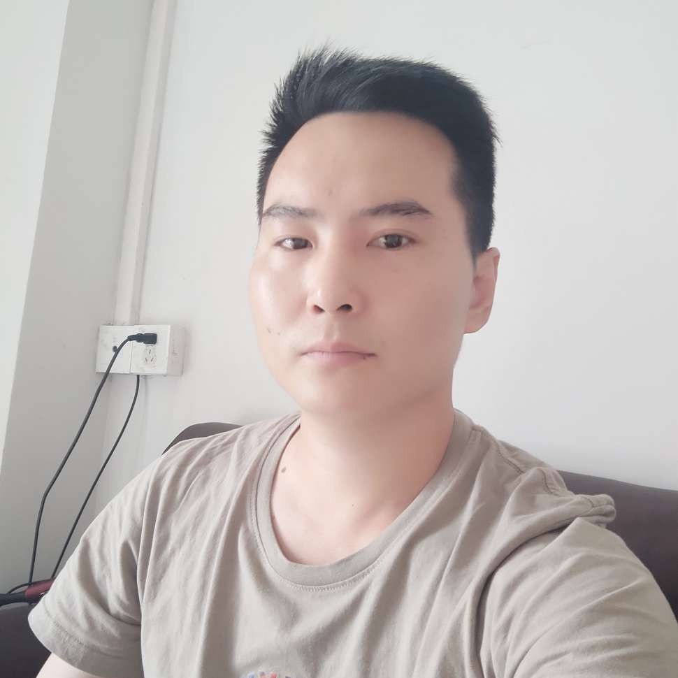 臣大的照片