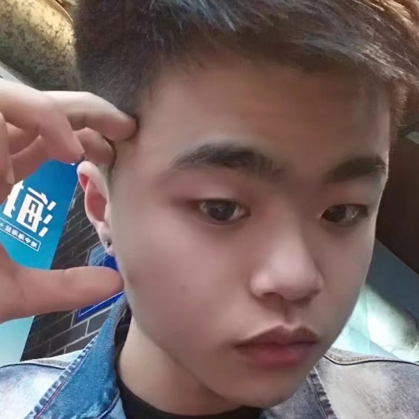 是谁的心头有着谁的照片