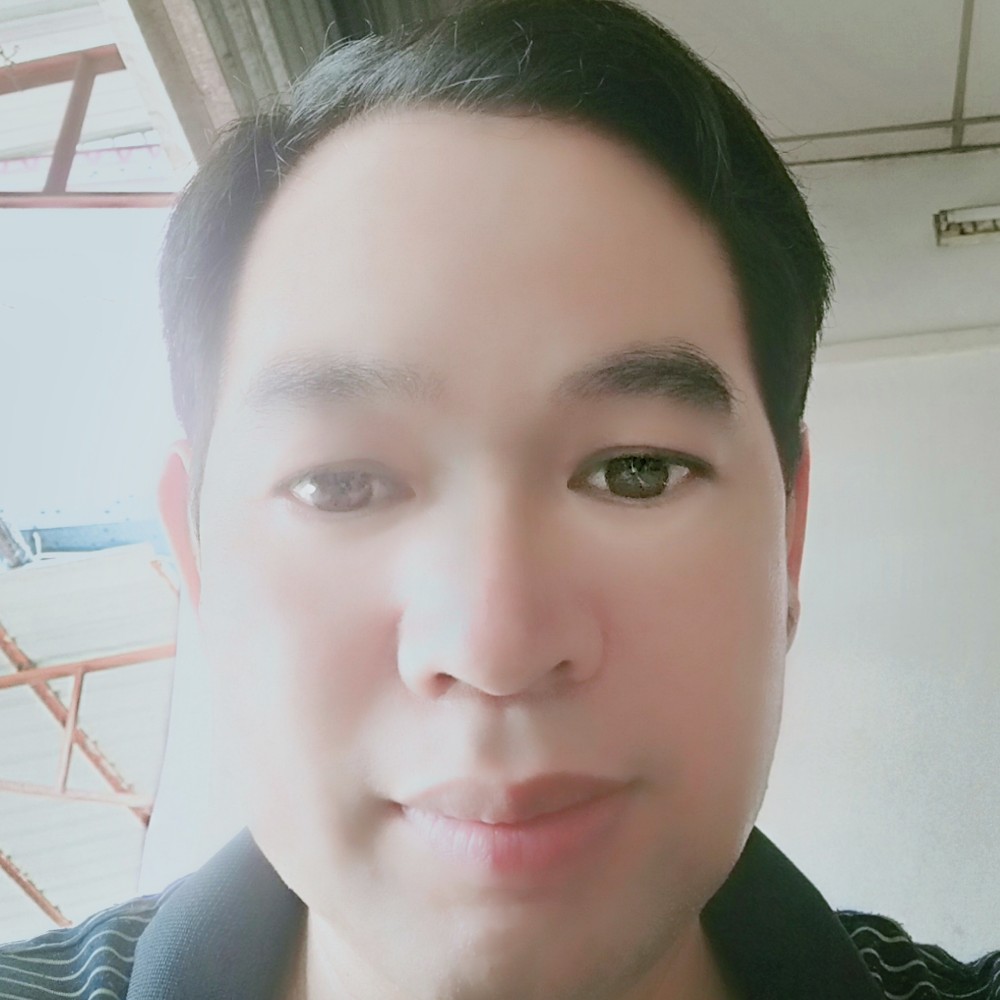 甜甜迎钢笔的照片