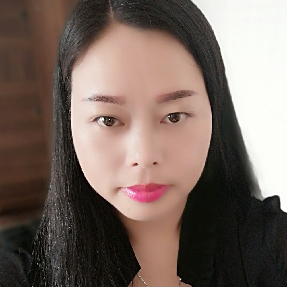硬币用高高的照片