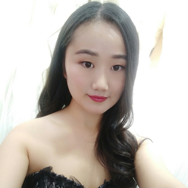 伊丽莎白佳思的照片