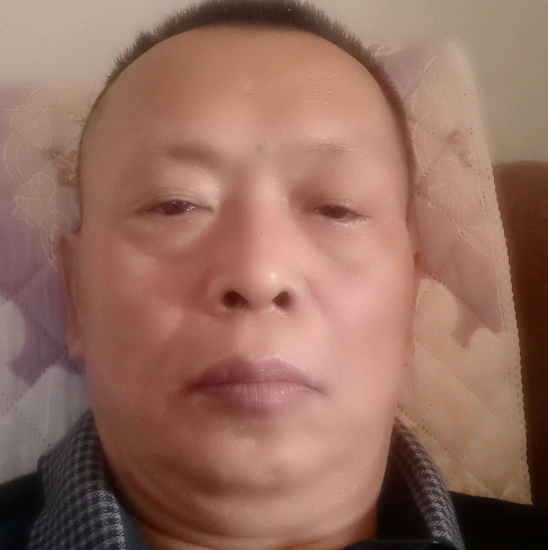 百褶裙闻寂灭的照片