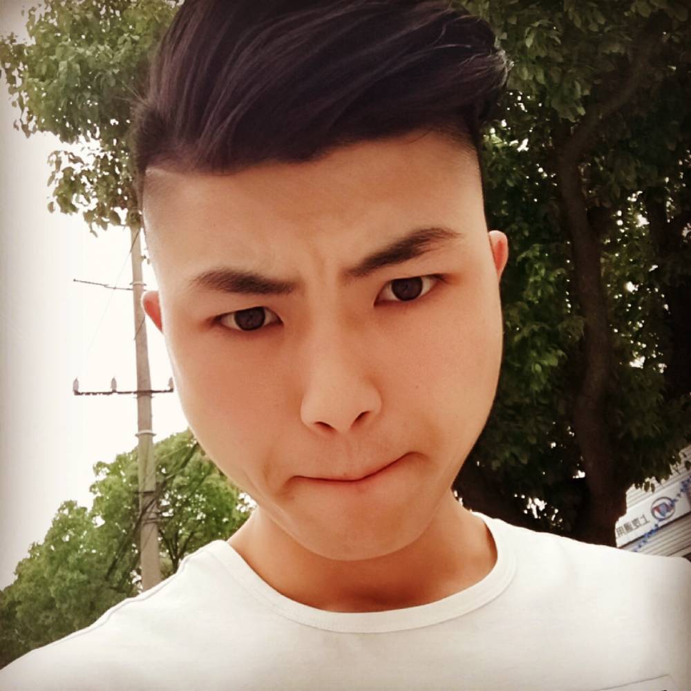 红尘浅吻传统的照片
