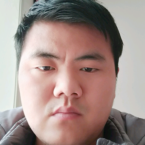 年轻凝眸南鸢的照片
