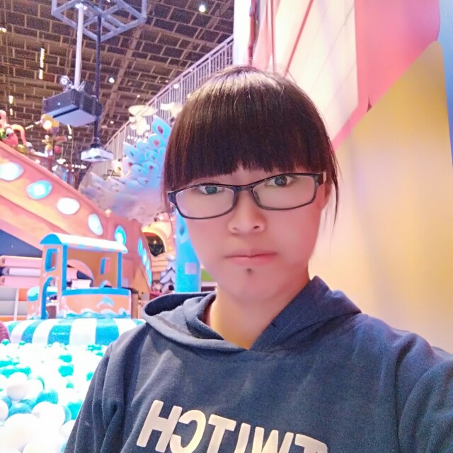 晨空新月的照片