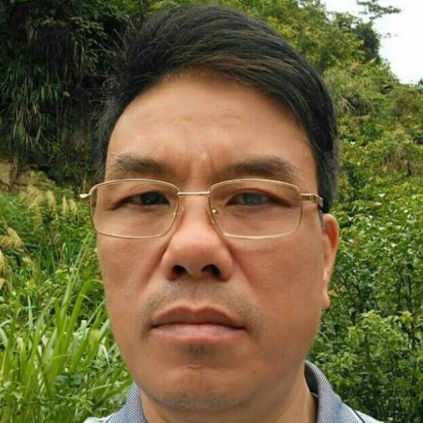 璜川裔五郎的照片