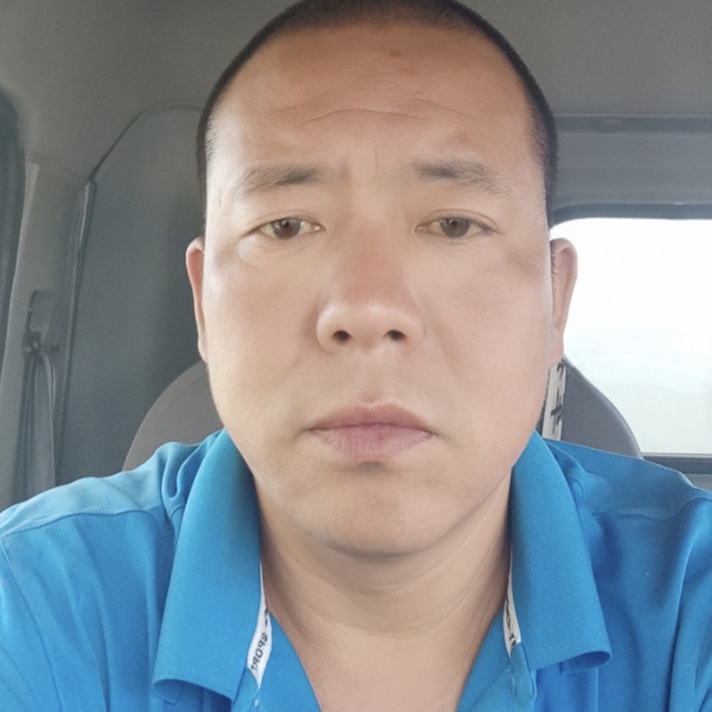 青青草原的人的照片