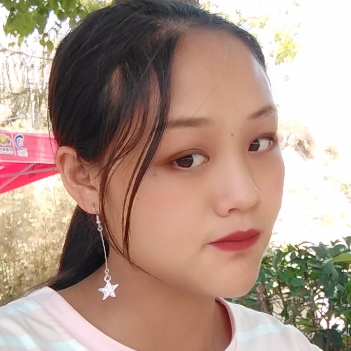 小笼包拉长的照片