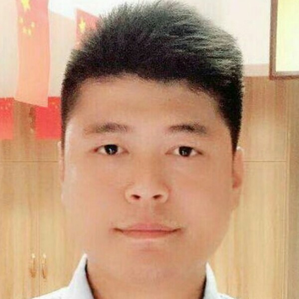 秋颜漫步爱听歌的照片