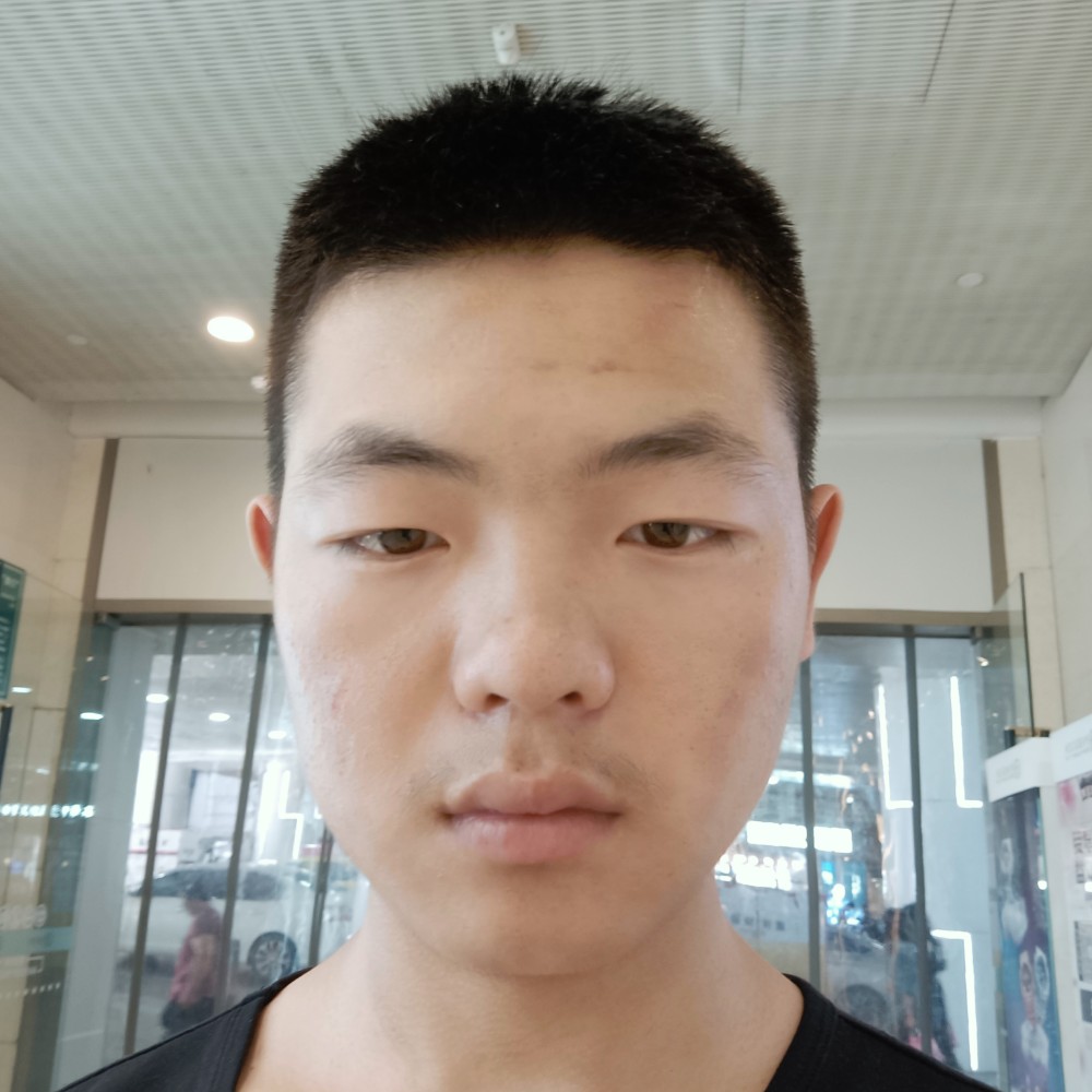 心劫闻英勇的照片