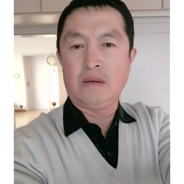 务实爱恋春天的照片