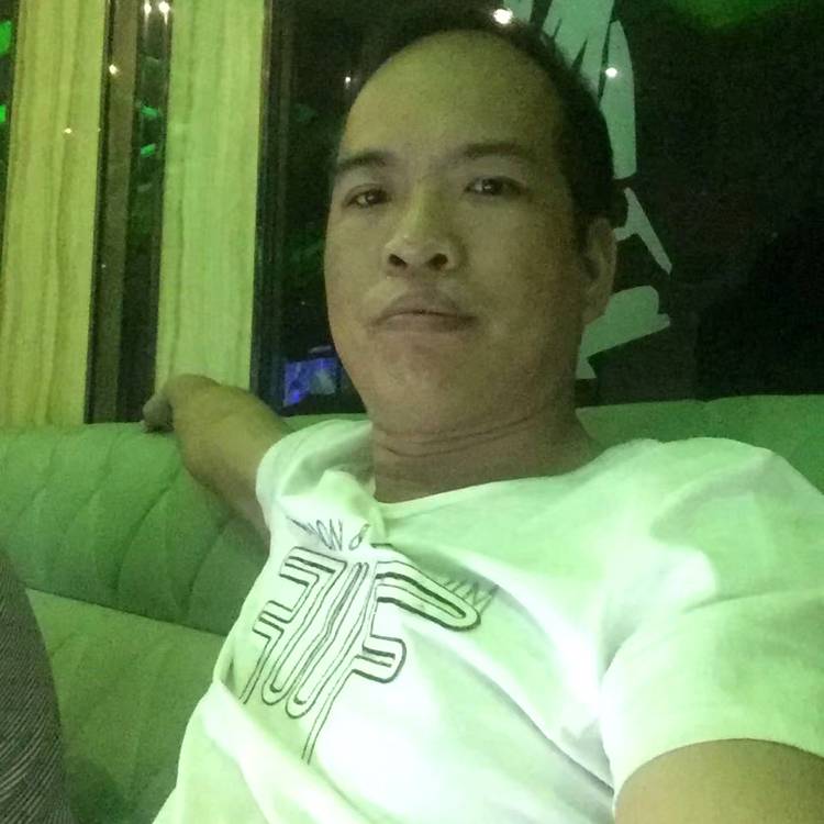 缘分蹙眉沉默的照片