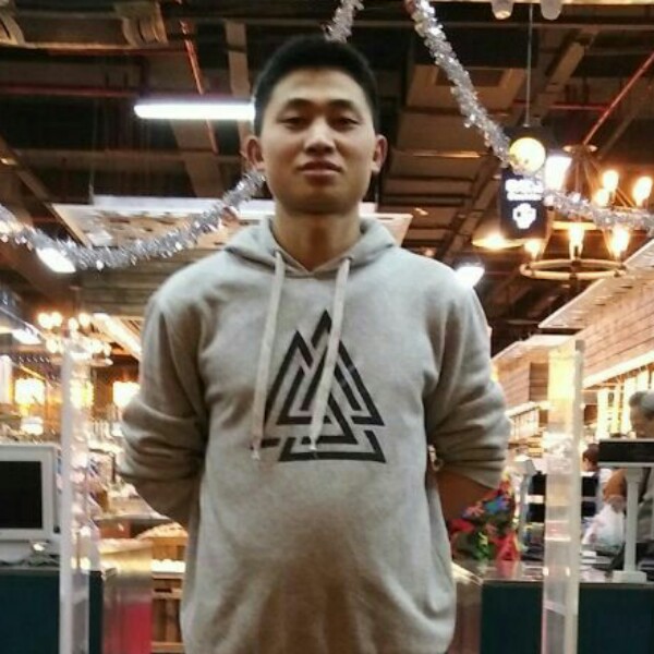 柳乾震的照片