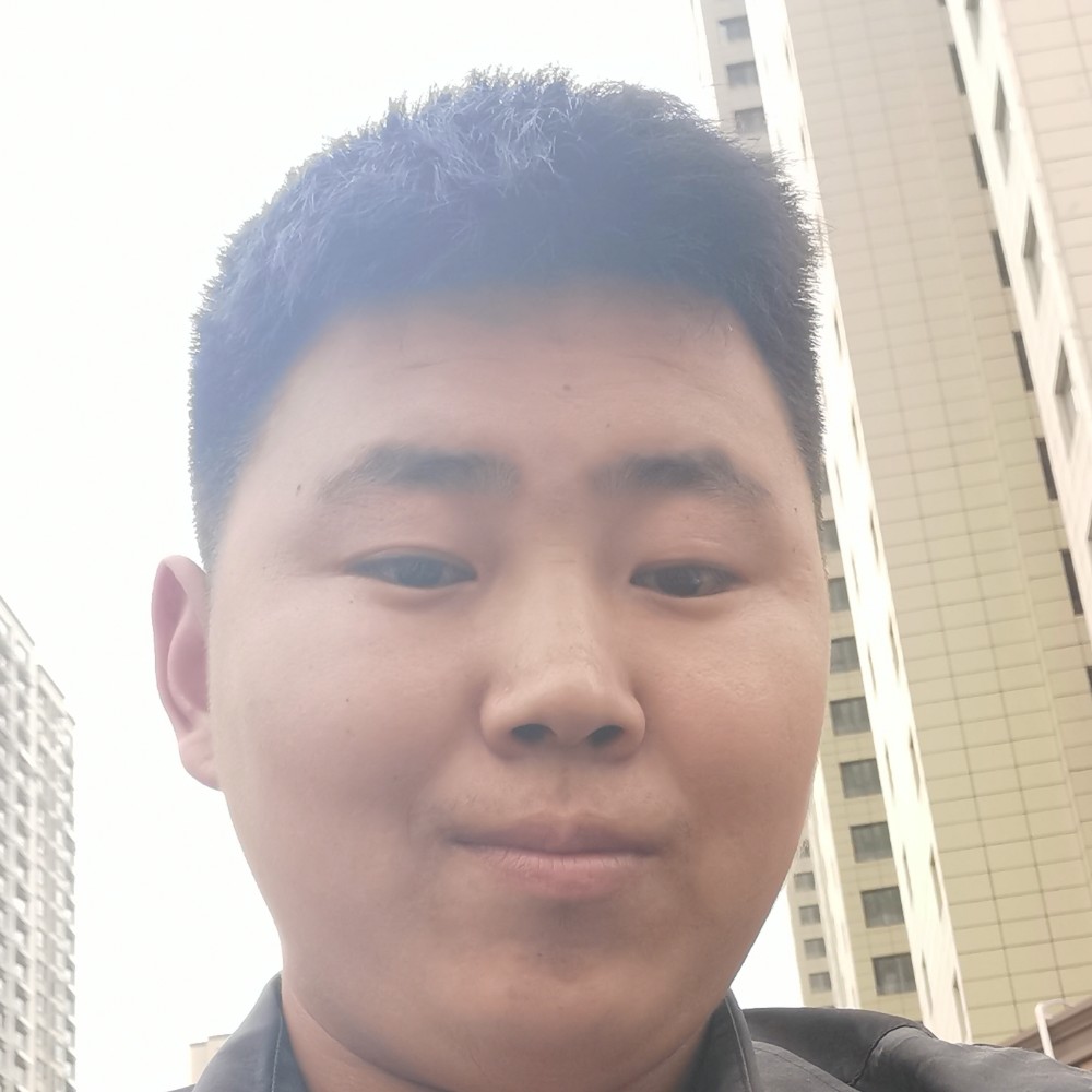 帅气的姚的照片