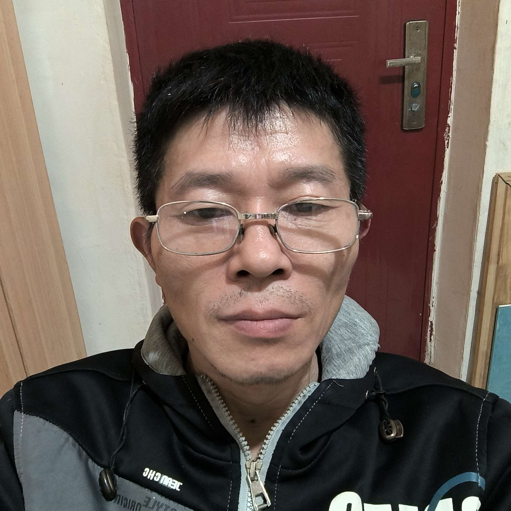 紧张de俄洛伊的照片