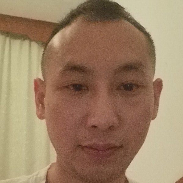 华灯了了的照片