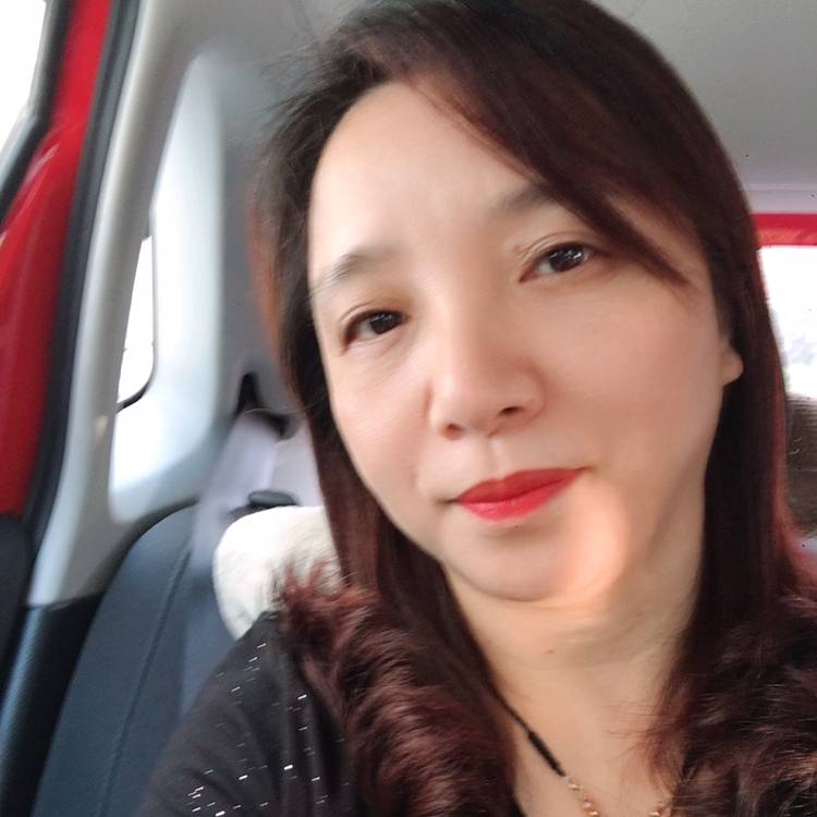 熊小梅的照片