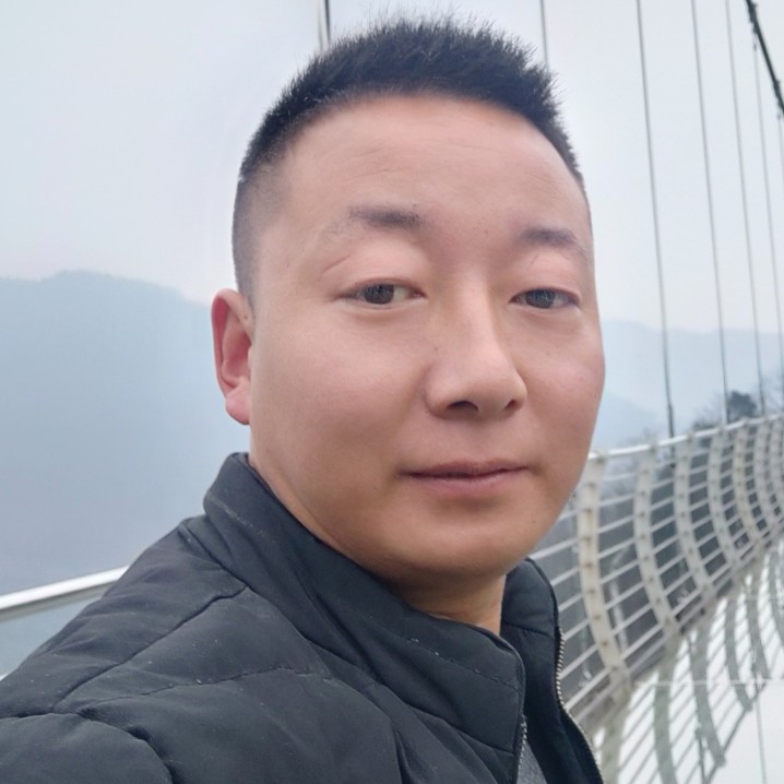 宝马深情的照片