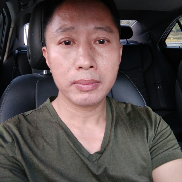 坚强，的照片