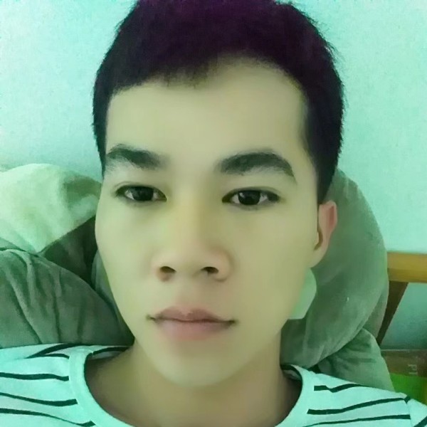 留胡子黑米的照片