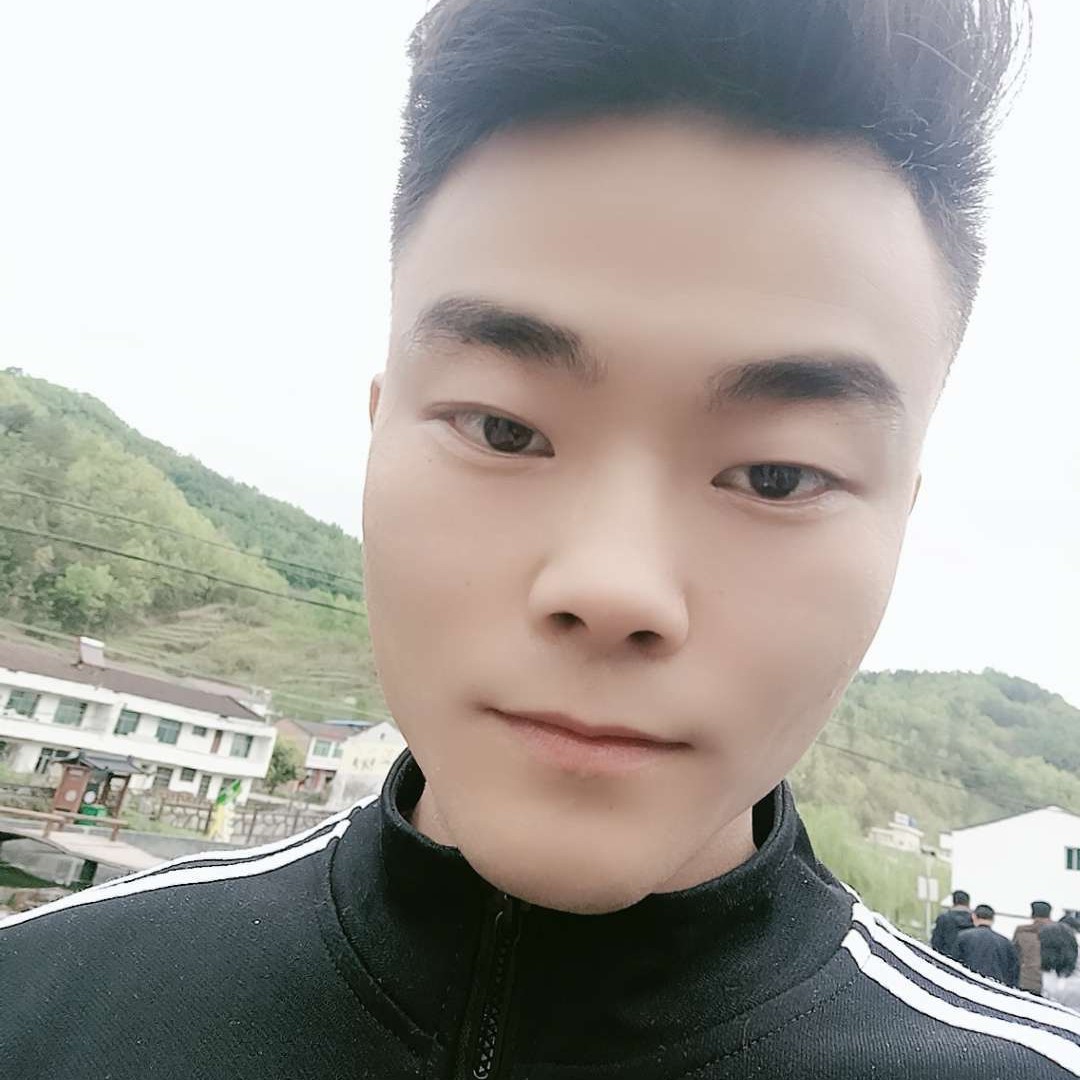 何必乱了方寸的照片