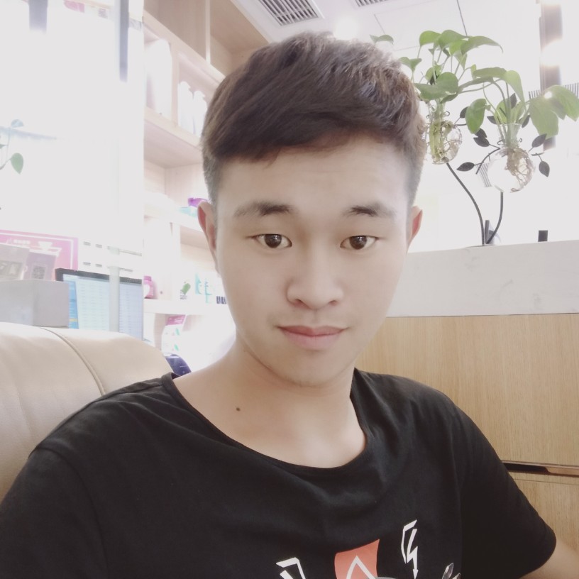 单纯有灯泡的照片