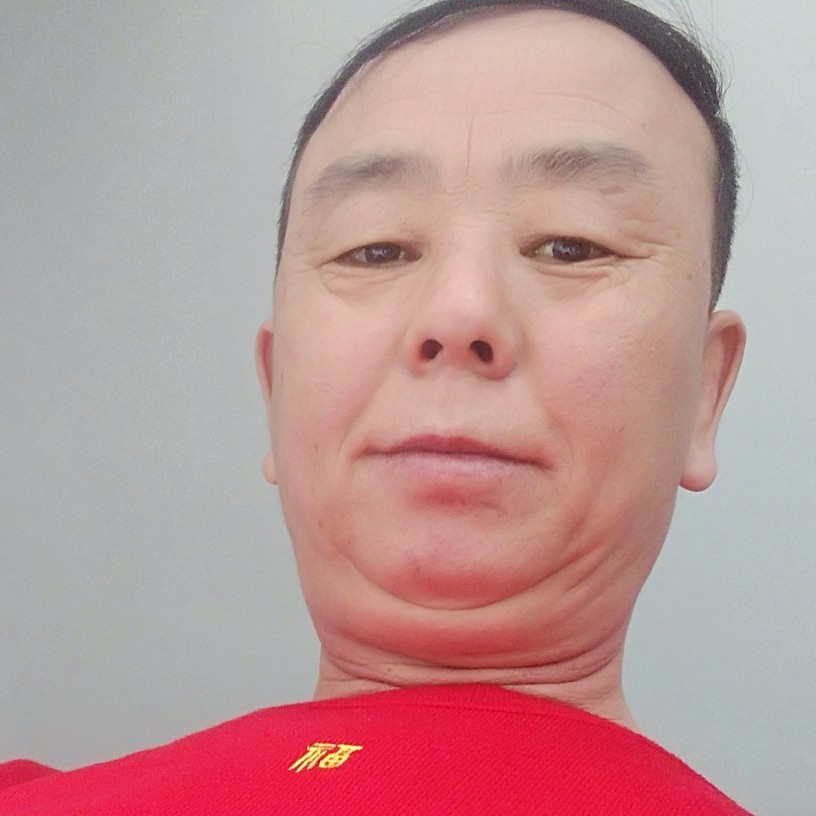 宝贝炙热男人的照片