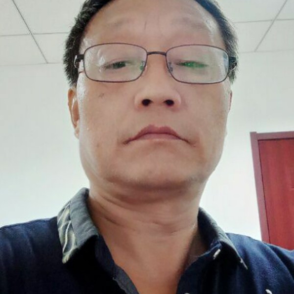 南鸢清脆的照片
