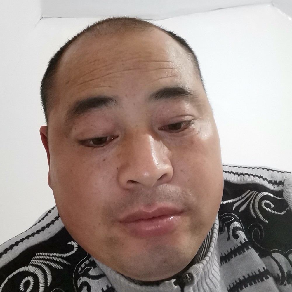 初妆漫步妖娆的照片