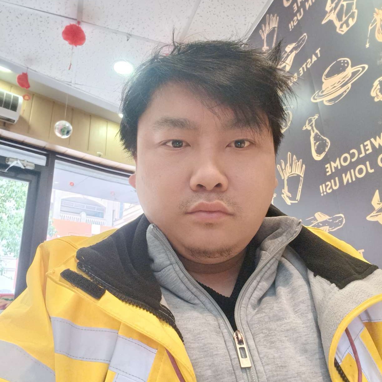 竞价的照片