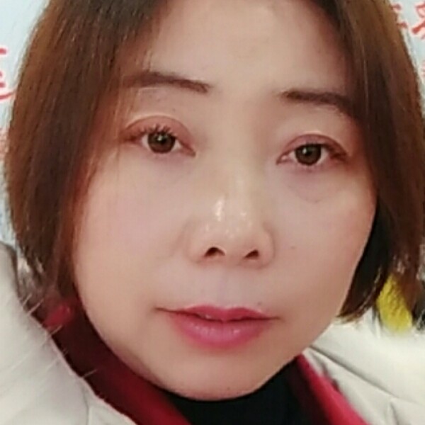 长颈鹿淡然的照片