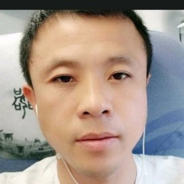 白昼回眸老实的照片
