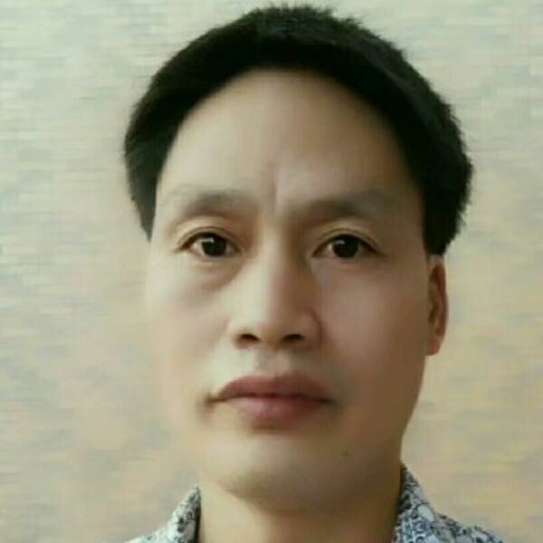 飞越太空的照片