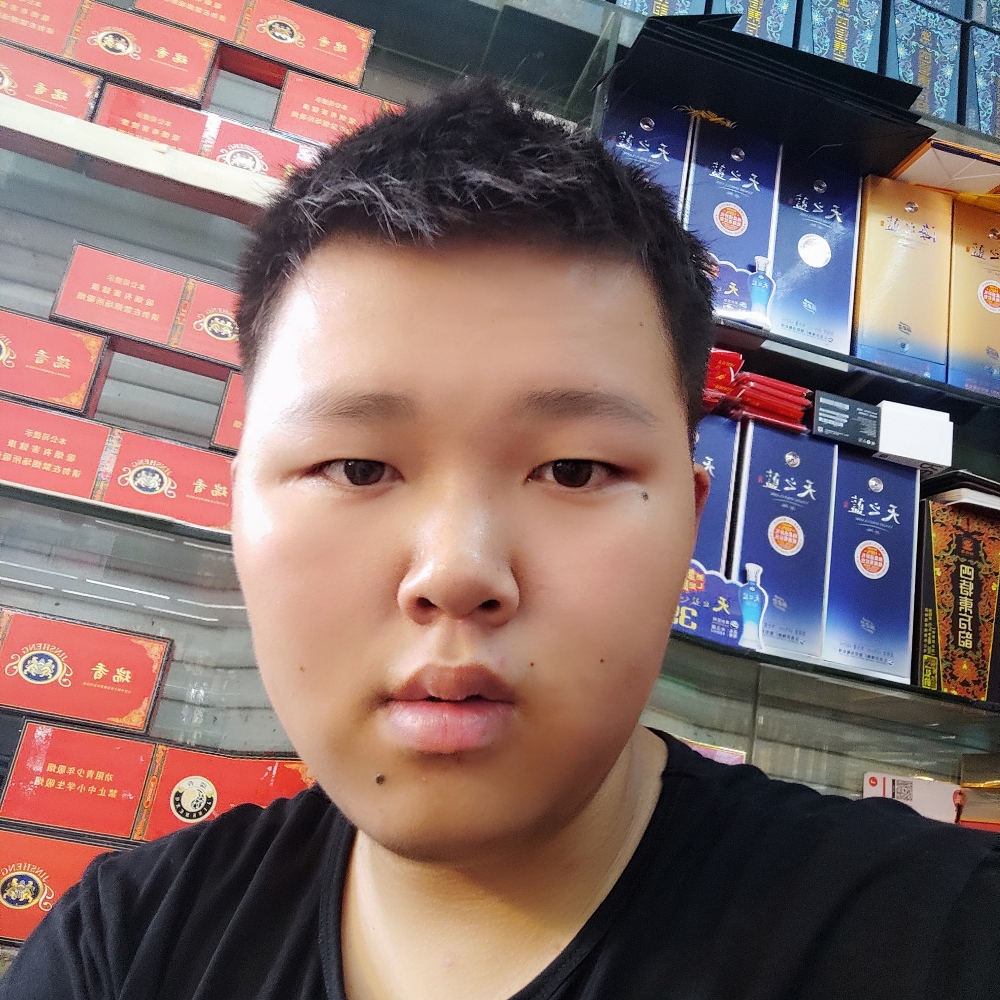 缥缈深拥季节的照片