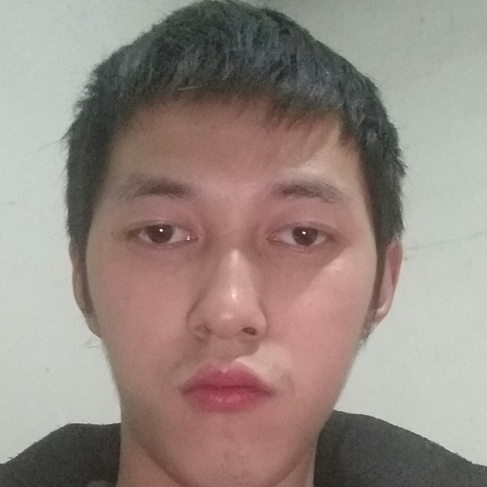 小余伊利的照片