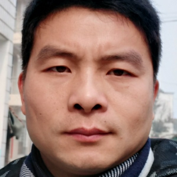 离歌激昂的照片