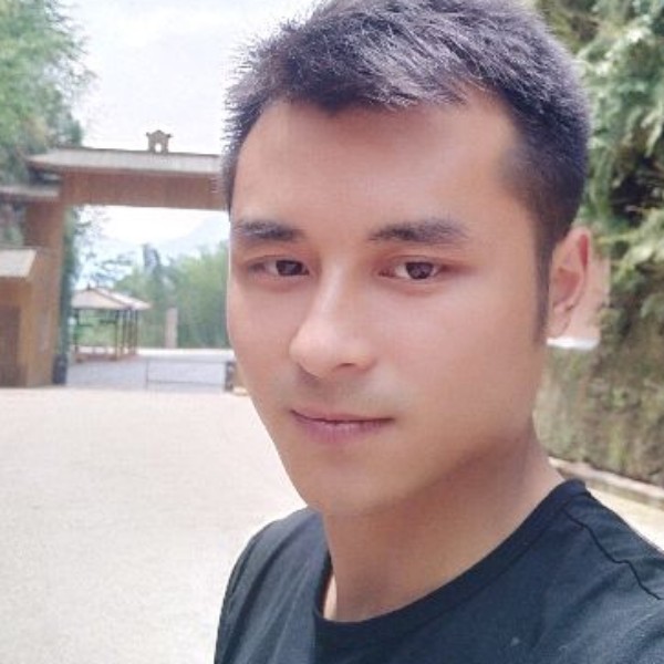 身影的追寻的照片