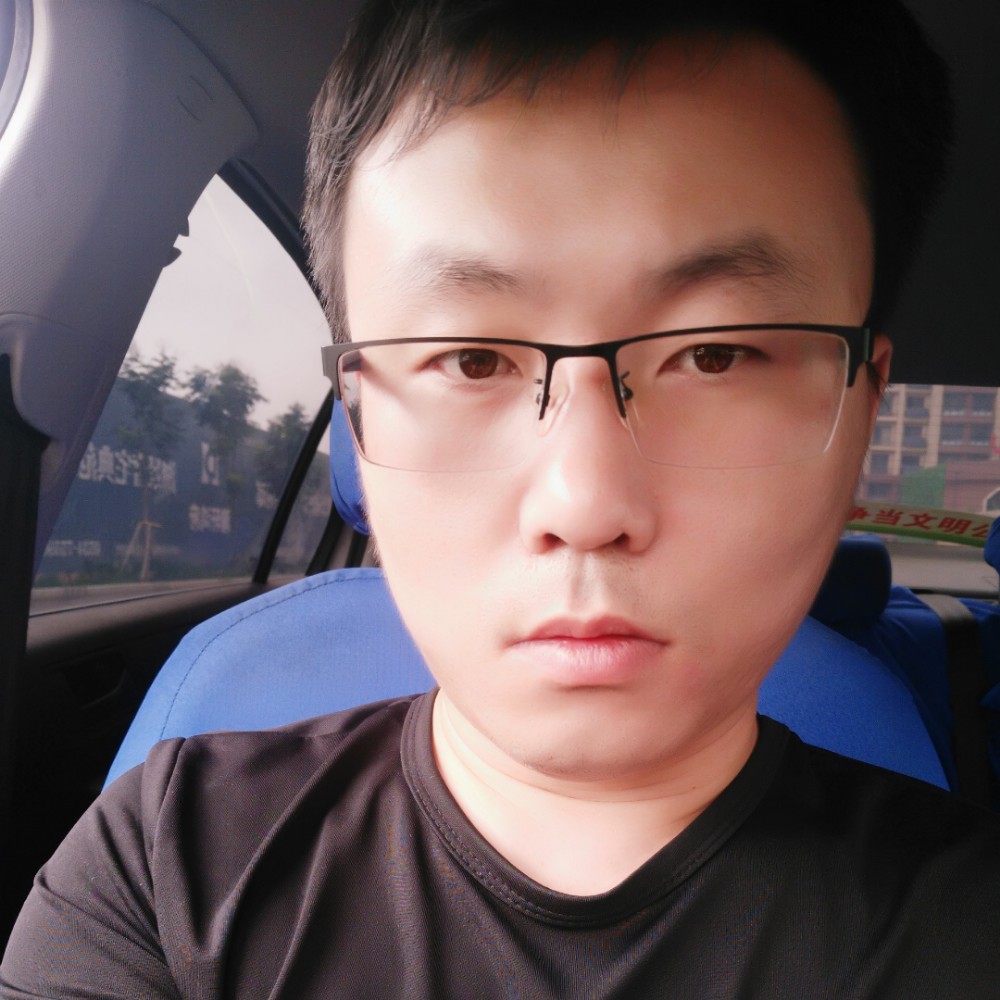 大象拾忆眼睛大的照片
