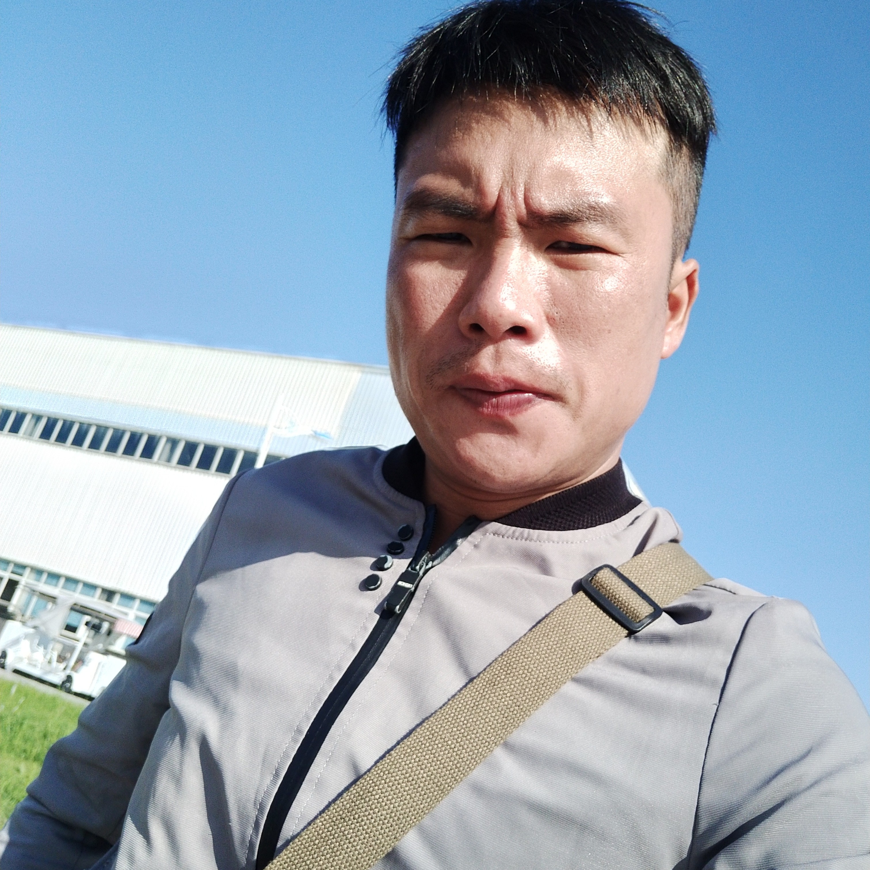 眼前生活的照片