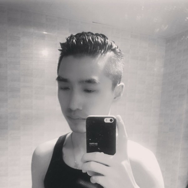 樊江的照片
