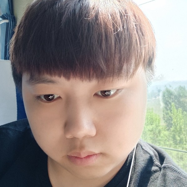 孟腾的照片