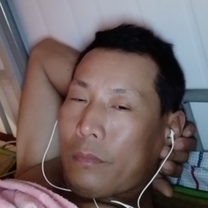 李占的照片