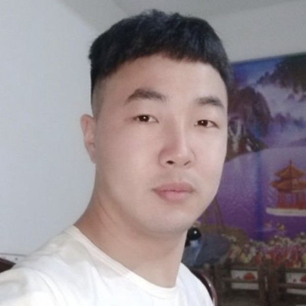 笑点低小笼包的照片
