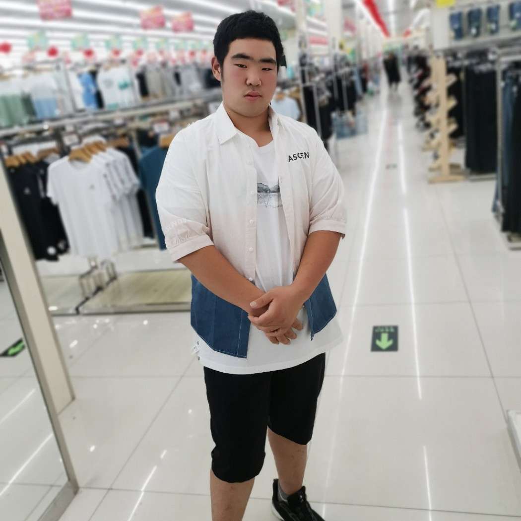 樊炳良的照片
