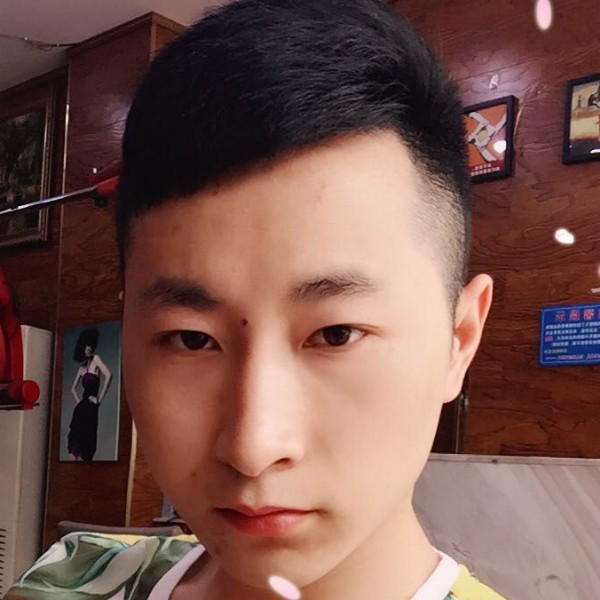 敏感眼神的照片