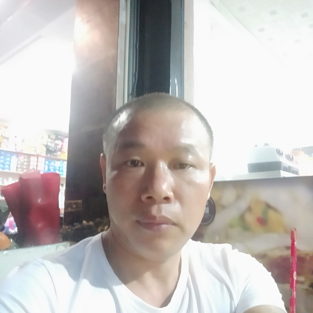 江友勇的照片