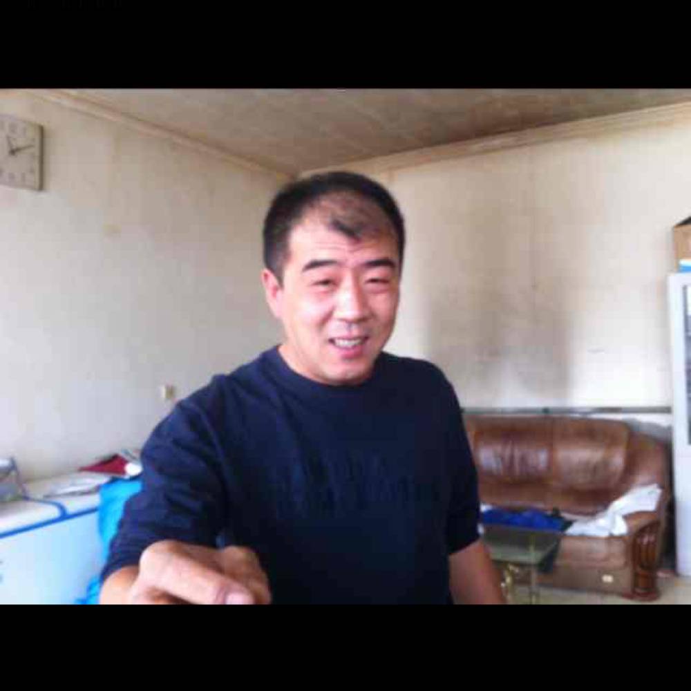 春天阿树的照片