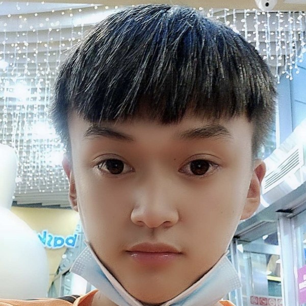 精神小伙hh的照片