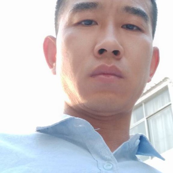 雷礼行的照片